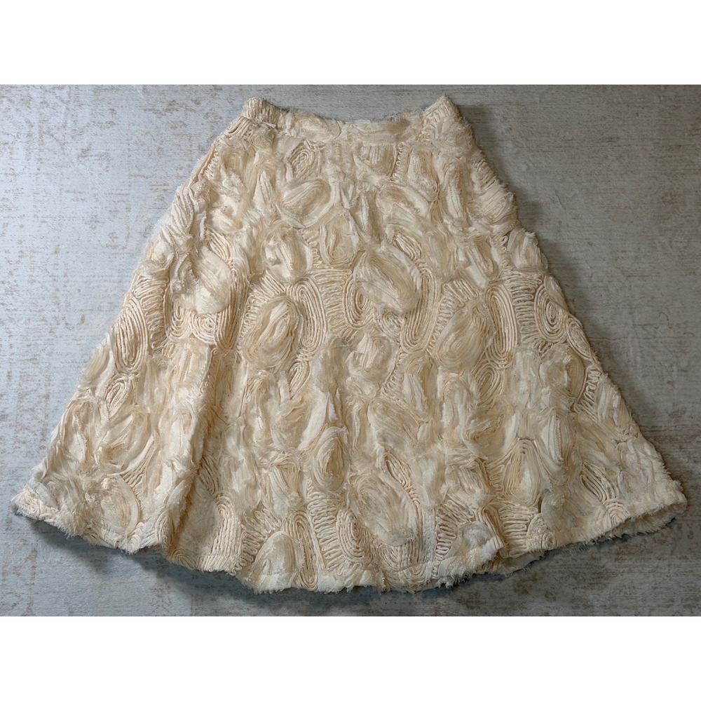 Anthropologie HD in Paris Cream Rosette Textured A-Line Skirt Ivory Size 2